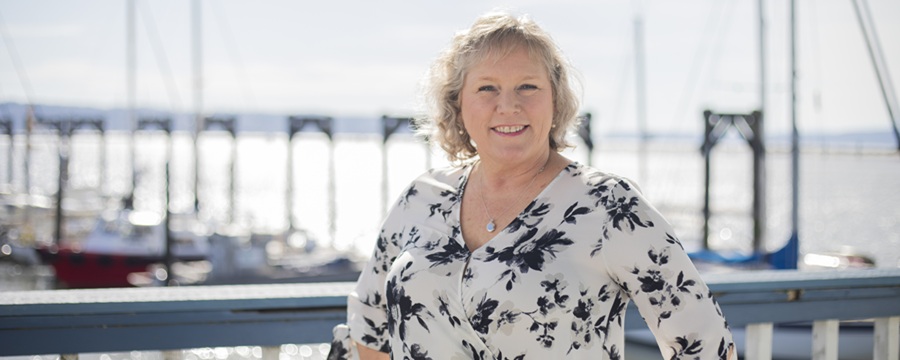 Headshot Radcliff Carrie Soundpublishing L